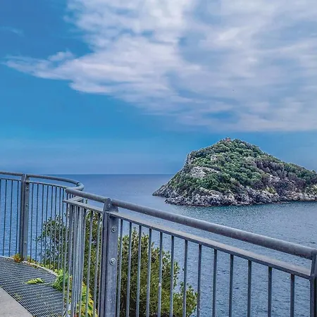 Le Tre Rose * Savona
